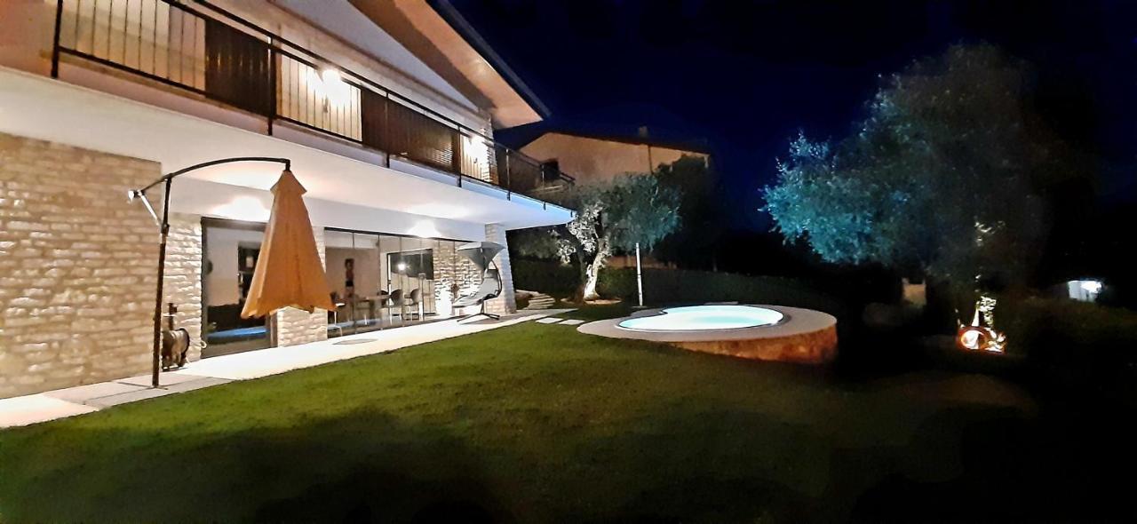 Villa Mimosa-Con Piscina E Vista Lago Brenzone sul Garda Exterior photo