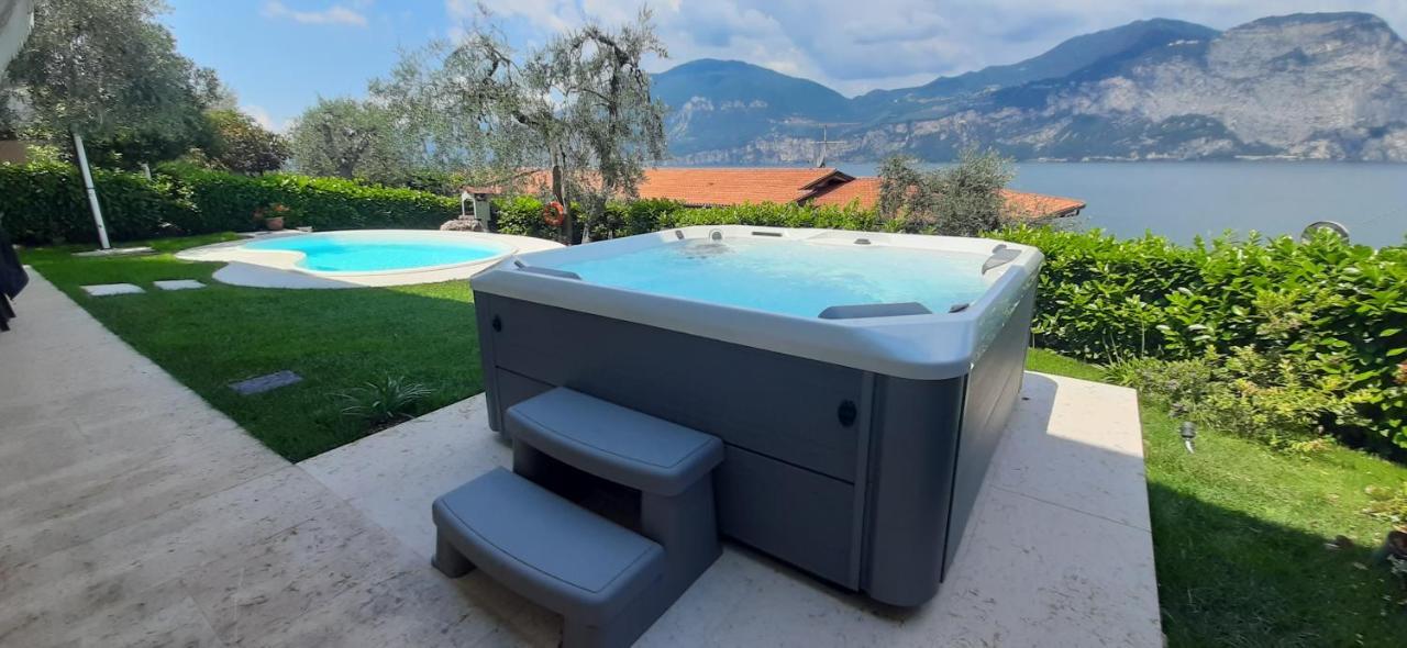 Villa Mimosa-Con Piscina E Vista Lago Brenzone sul Garda Exterior photo