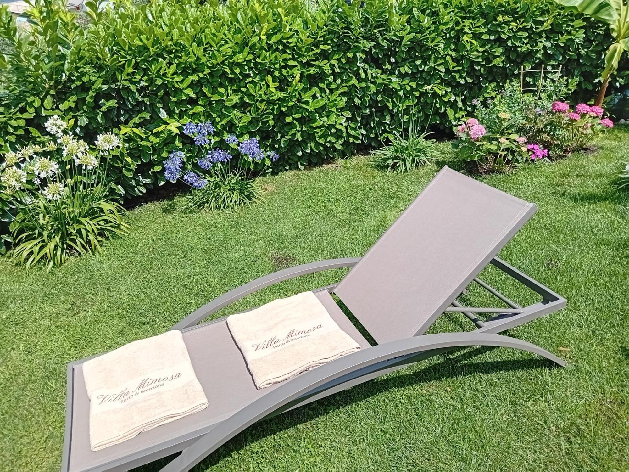 Villa Mimosa-Con Piscina E Vista Lago Brenzone sul Garda Exterior photo