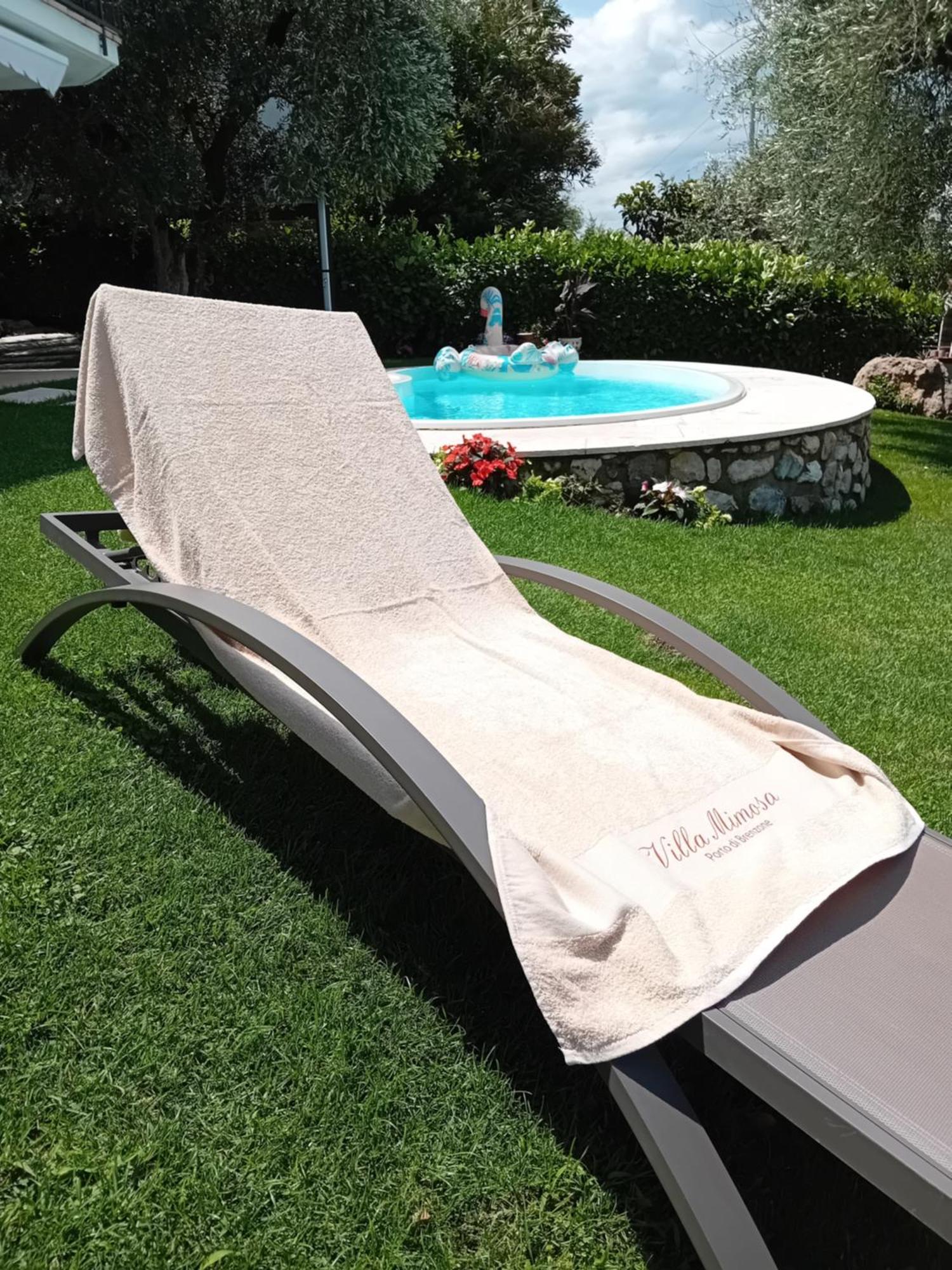 Villa Mimosa-Con Piscina E Vista Lago Brenzone sul Garda Exterior photo